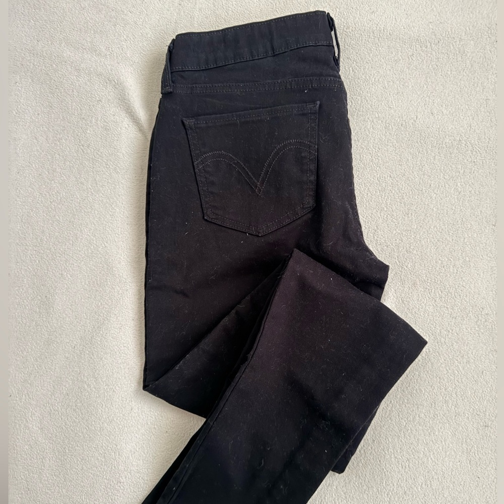 LEVI’S LEGGING BLACK JEAN